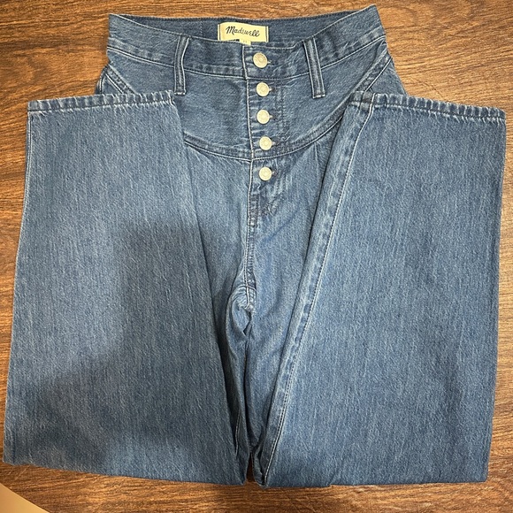 Madewell Tapered Yoke Jeans in Steinbeck Wash - comfort stretch - Picture 8 of 12